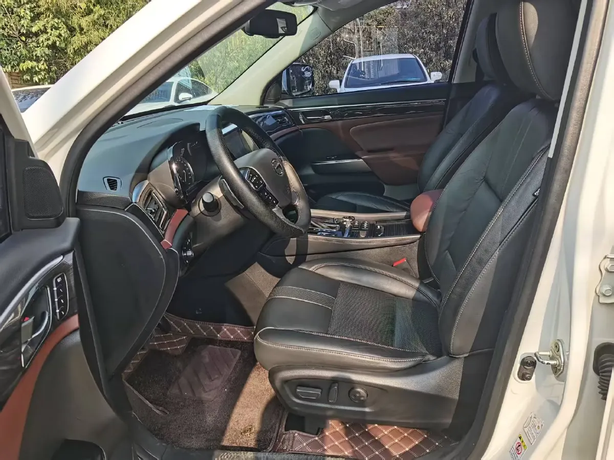 2017 GAC Trumpchi GS8 2.0T 201HP L4 6AT,autocango,china used car exporter,china ev exporter,chinese used car exporter,chinese used ev exporter