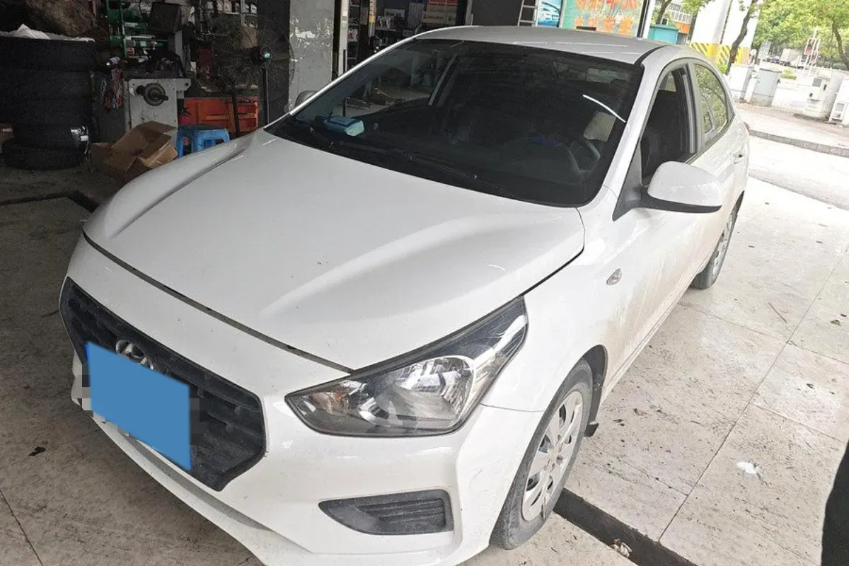 2020 Hyundai Reina 1.4L 95HP L4 5MT,autocango,china used car exporter,china ev exporter,chinese used car exporter,chinese used ev exporter