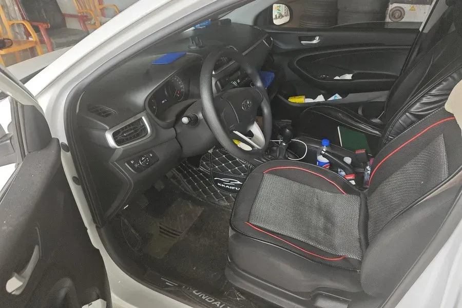 2020 Hyundai Reina 1.4L 95HP L4 5MT,autocango,china used car exporter,china ev exporter,chinese used car exporter,chinese used ev exporter