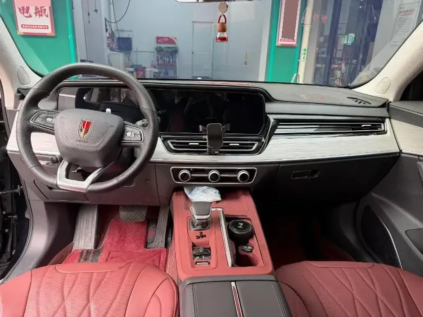 2025 HongQi HS5 2.0T 252HP L4 8AT,autocango,china used car exporter,china ev exporter,chinese used car exporter,chinese used ev exporter