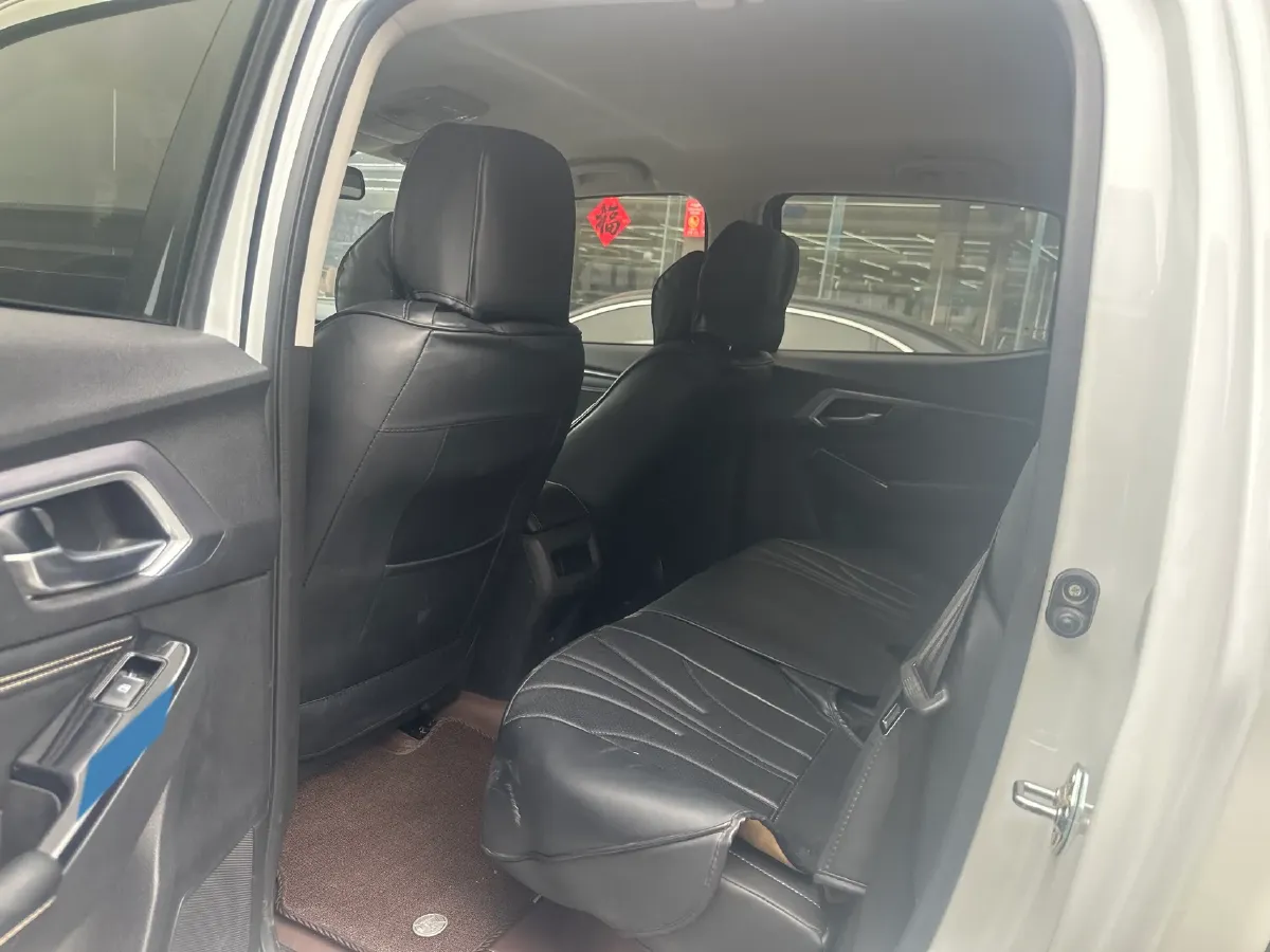 2025 Isuzu D-MAX 1.9T 177HP L4 8AT,autocango,china used car exporter,china ev exporter,chinese used car exporter,chinese used ev exporter