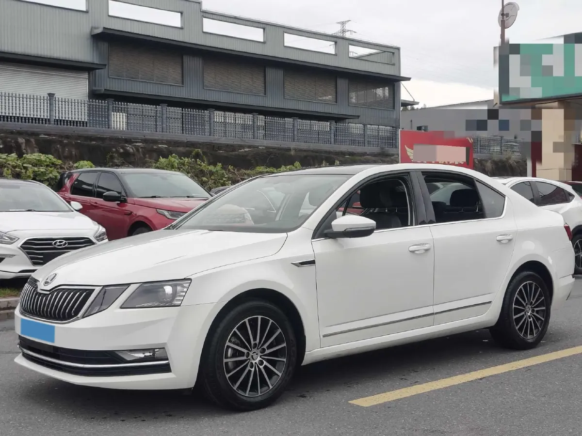 2019 Skoda Octavia 1.5L 116HP L4 6AT,autocango,china used car exporter,china ev exporter,chinese used car exporter,chinese used ev exporter