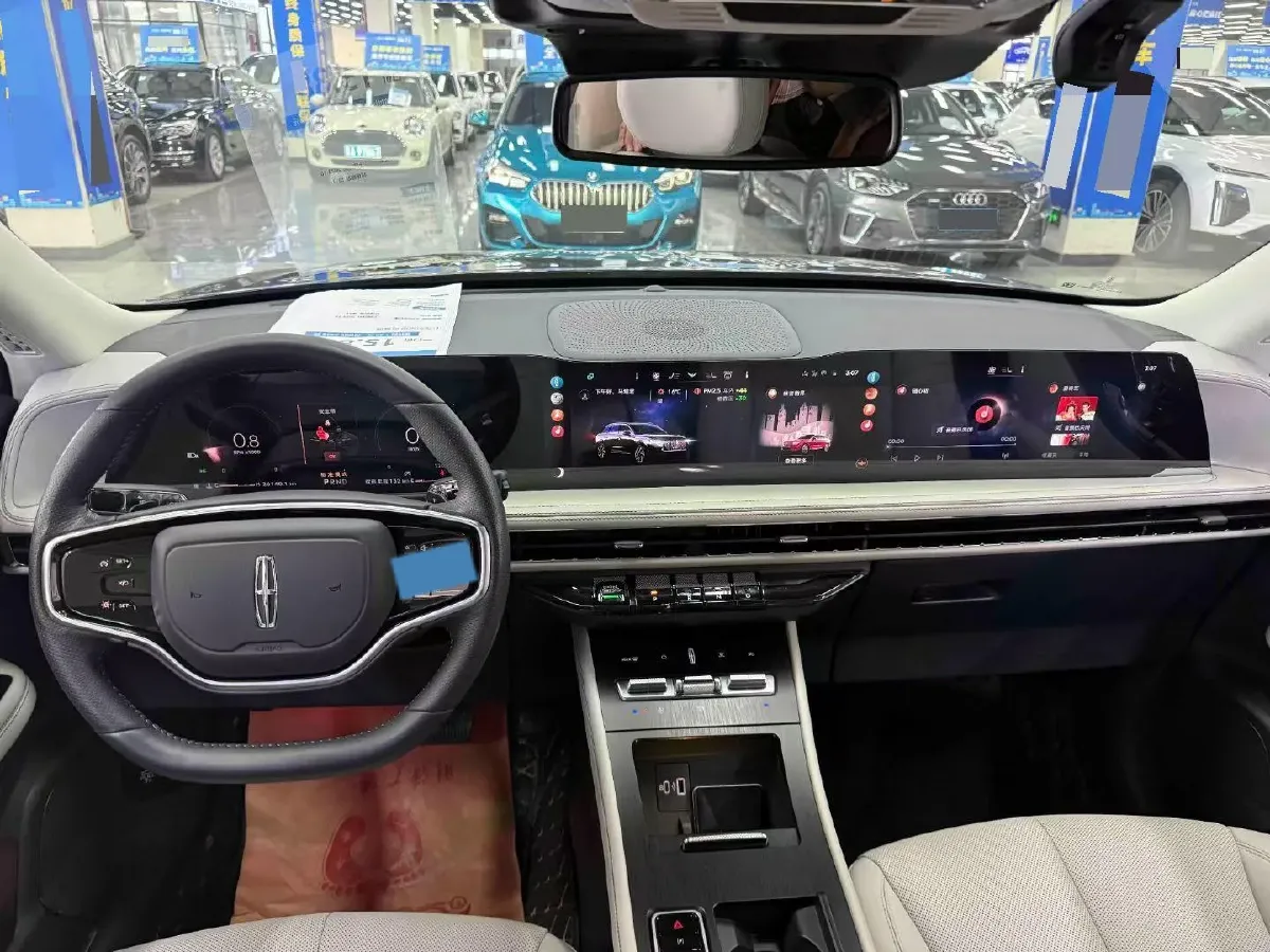 2023 Lincoln Corsair 2.0T 261HP L4 8AT,autocango,china used car exporter,china ev exporter,chinese used car exporter,chinese used ev exporter