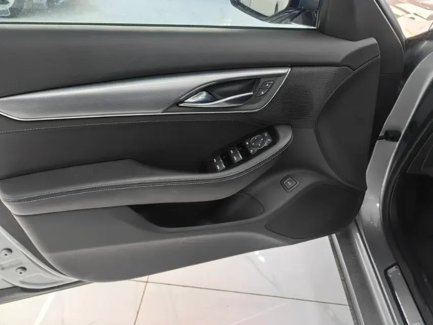 2023 Cadillac CT5 2.0T 237HP L4 10AT,autocango,china used car exporter,china ev exporter,chinese used car exporter,chinese used ev exporter