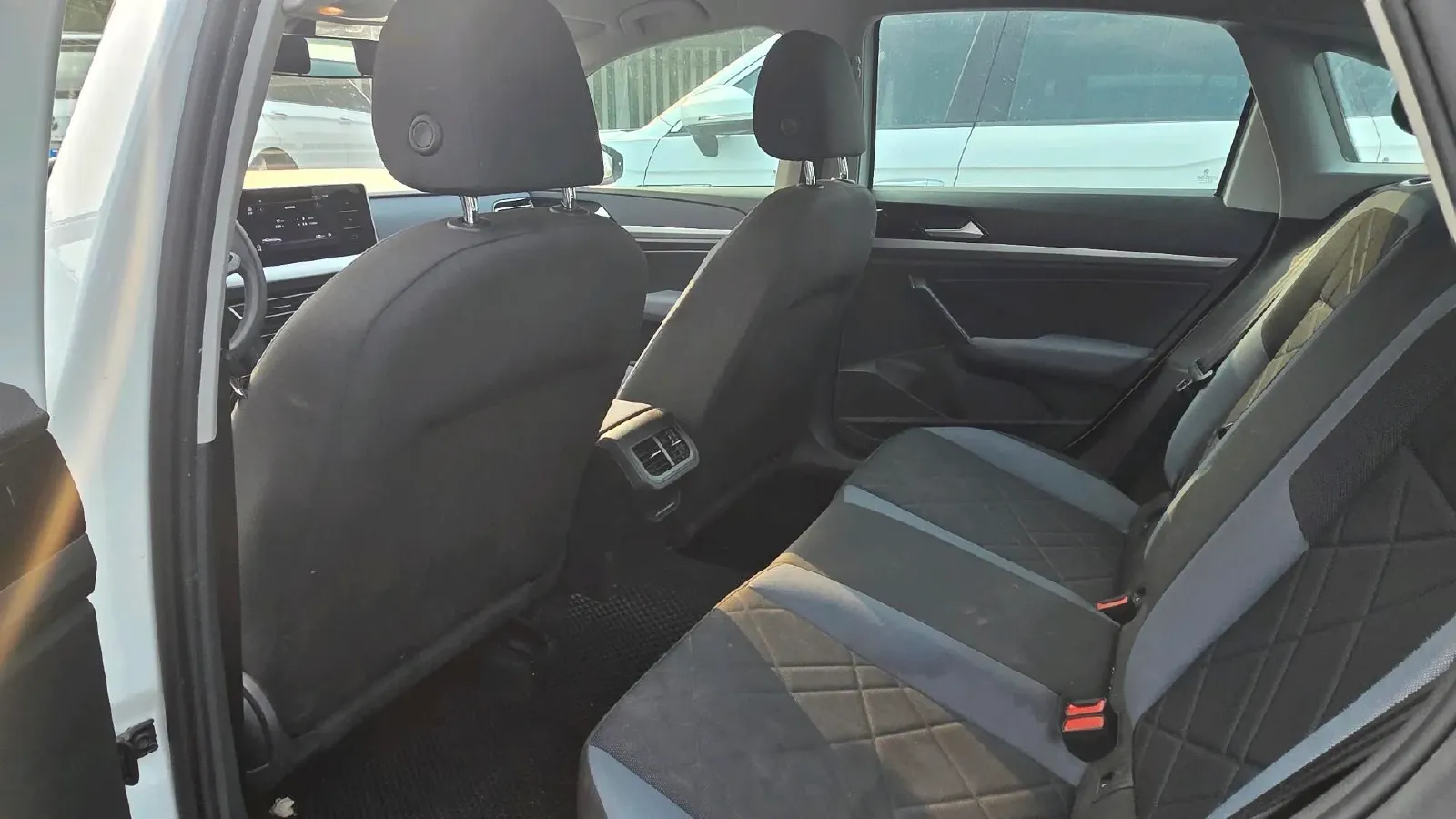 2023 Volkswagen Lavida 1.5L 113HP L4 6AT,autocango,china used car exporter,china ev exporter,chinese used car exporter,chinese used ev exporter