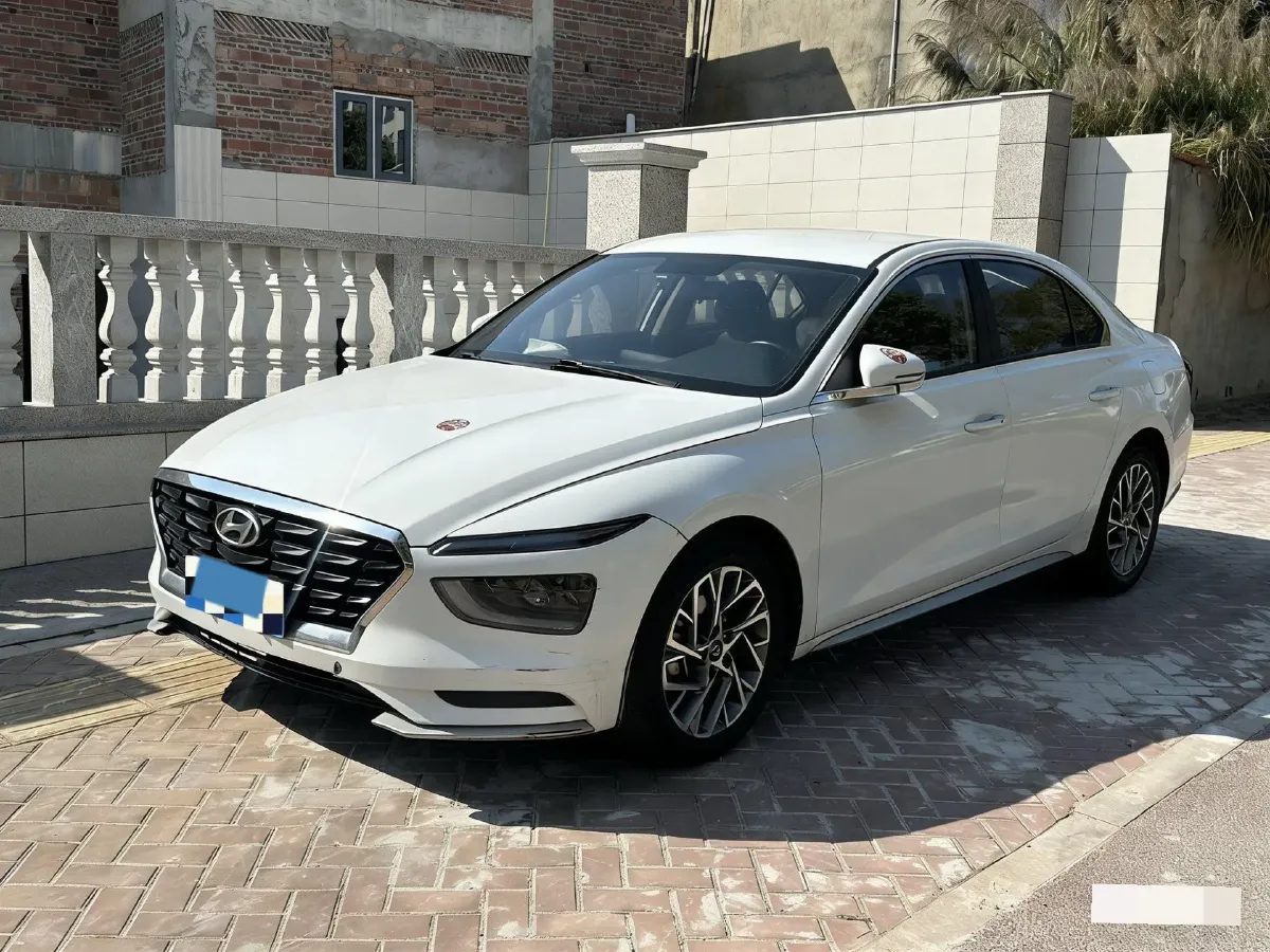2021 Hyundai Mistra 1.8L 143HP L4 CVT,autocango,china used car exporter,china ev exporter,chinese used car exporter,chinese used ev exporter