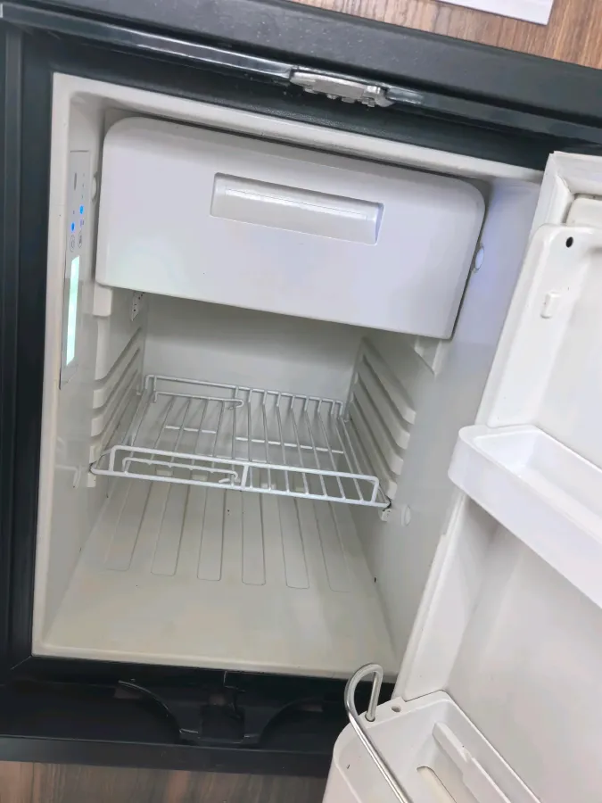 2018 MAXUS XinTu V80 2.5T 136HP L4 6MT,autocango,china used car exporter,china ev exporter,chinese used car exporter,chinese used ev exporter