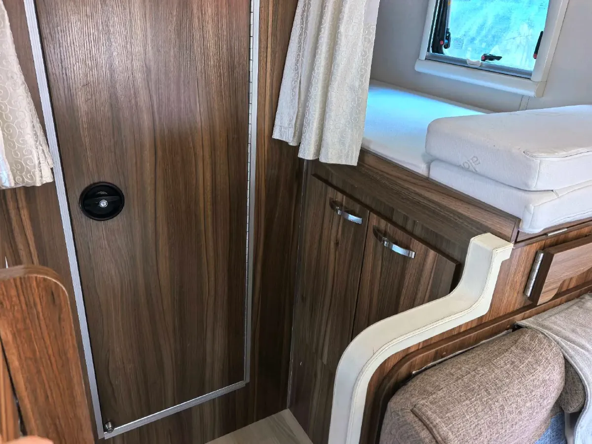 2018 MAXUS XinTu V80 2.5T 136HP L4 6MT,autocango,china used car exporter,china ev exporter,chinese used car exporter,chinese used ev exporter