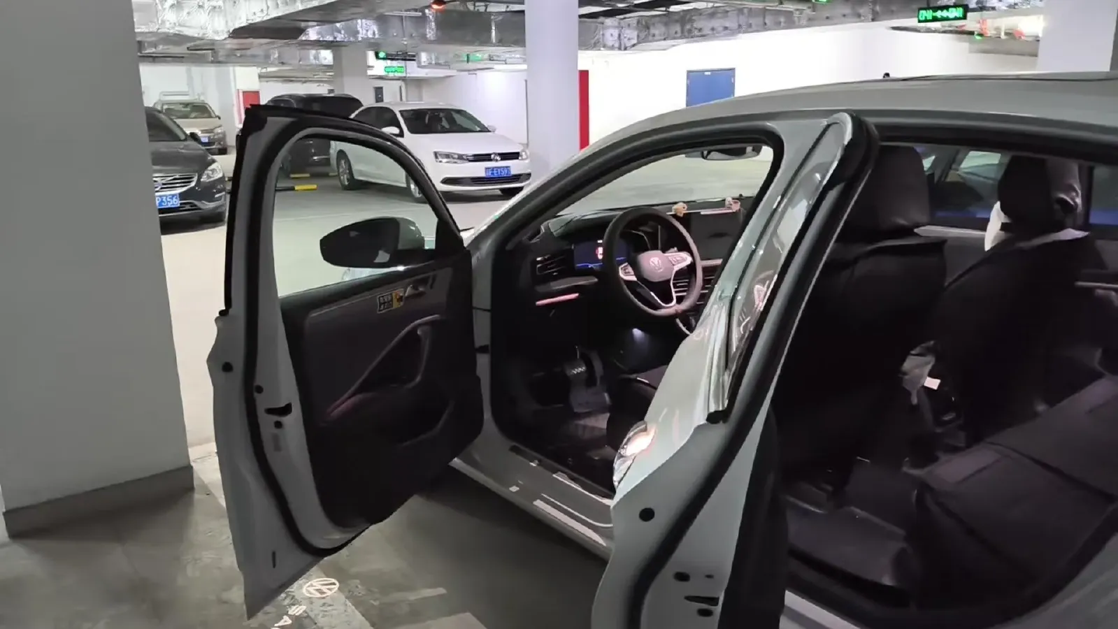 2023 Volkswagen Sagitar 1.5T 160HP L4 7DCT,autocango,china used car exporter,china ev exporter,chinese used car exporter,chinese used ev exporter