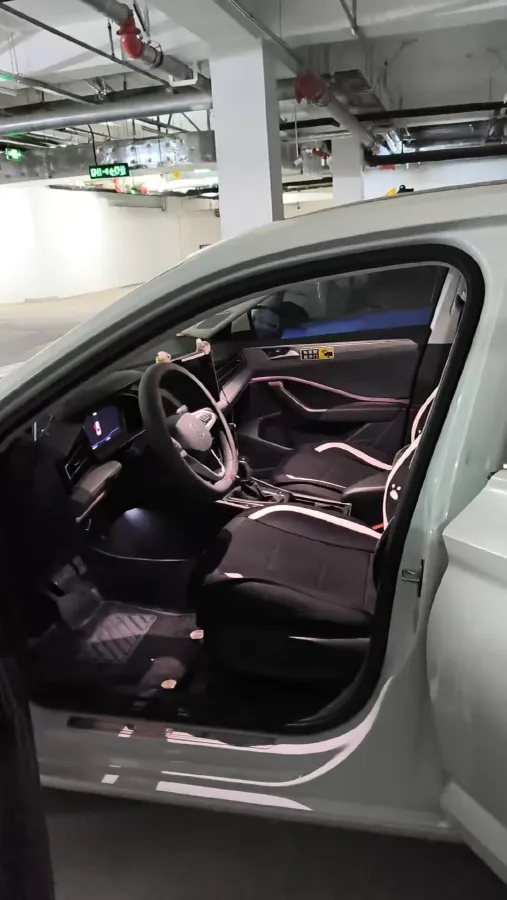 2023 Volkswagen Sagitar 1.5T 160HP L4 7DCT,autocango,china used car exporter,china ev exporter,chinese used car exporter,chinese used ev exporter