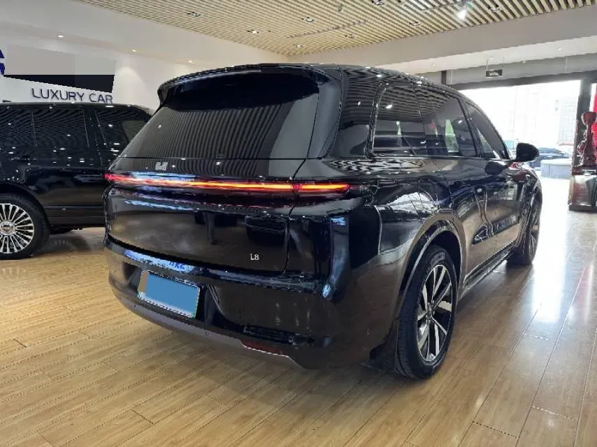 2024 Volvo S60 2.0T 197HP L4 7DCT,autocango,china used car exporter,china ev exporter,chinese used car exporter,chinese used ev exporter