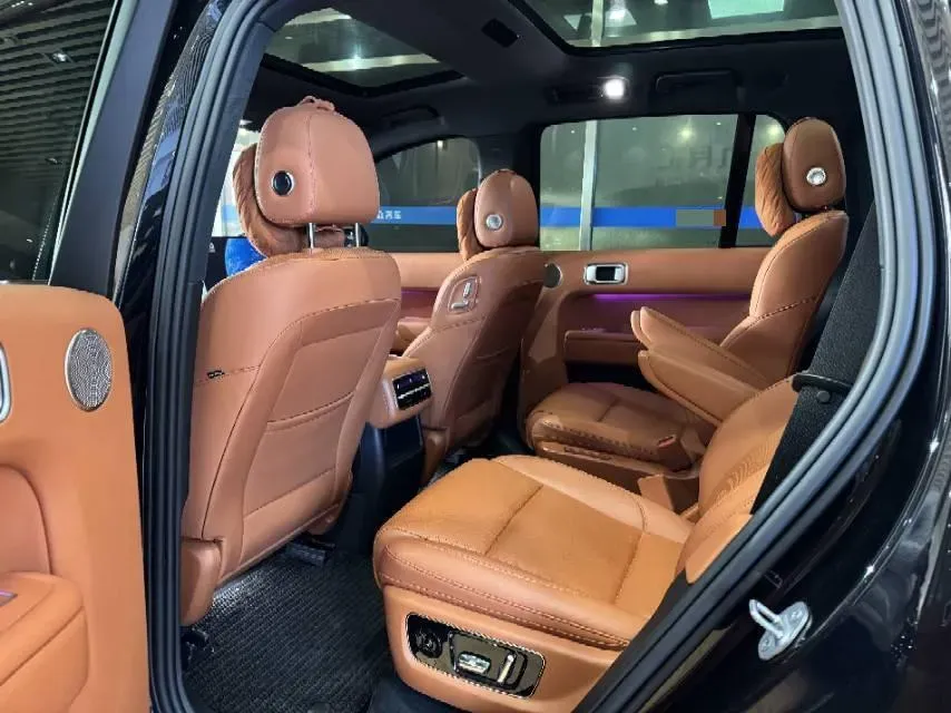 2024 Volvo S60 2.0T 197HP L4 7DCT,autocango,china used car exporter,china ev exporter,chinese used car exporter,chinese used ev exporter