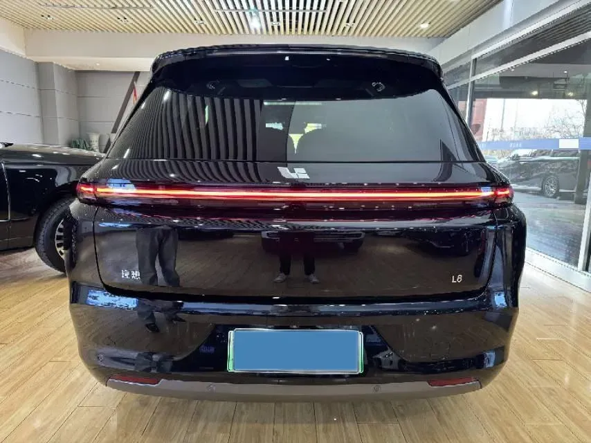 2024 Volvo S60 2.0T 197HP L4 7DCT,autocango,china used car exporter,china ev exporter,chinese used car exporter,chinese used ev exporter