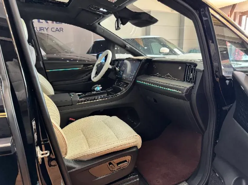 2023 GAC Trumpchi M8 2.0T 252HP L4 8AT,autocango,china used car exporter,china ev exporter,chinese used car exporter,chinese used ev exporter