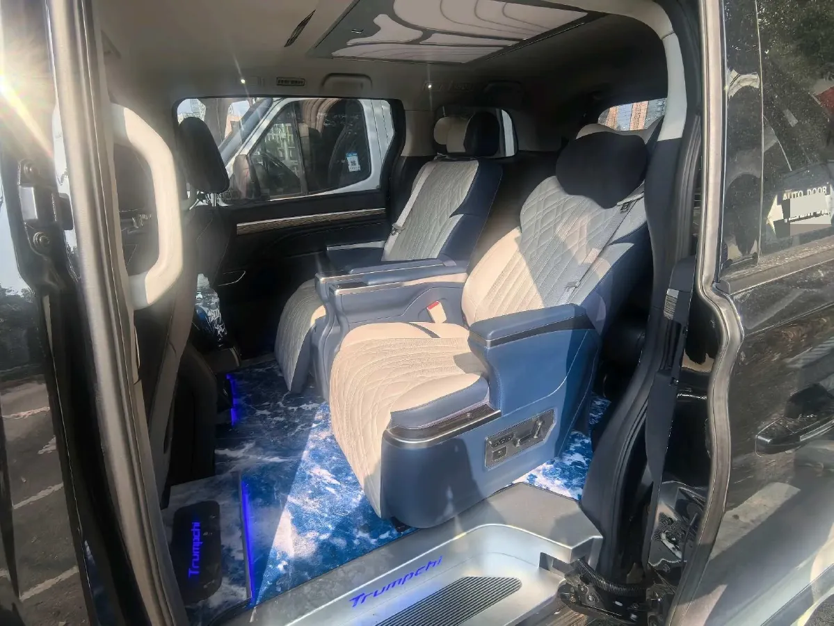 2023 GAC Trumpchi M8 2.0T 252HP L4 8AT,autocango,china used car exporter,china ev exporter,chinese used car exporter,chinese used ev exporter