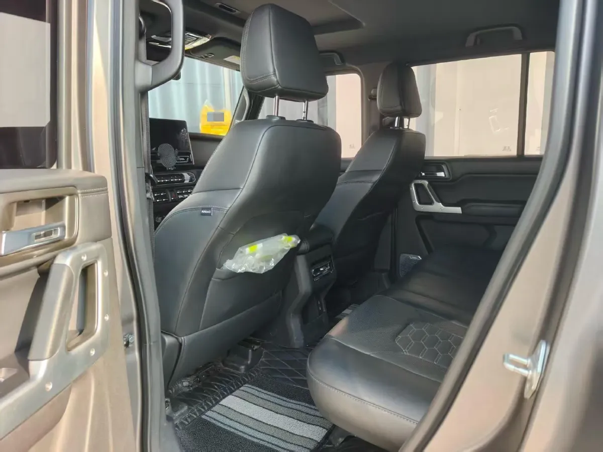 2024 212 212 T01 2.0T 252HP L4 8AT,autocango,china used car exporter,china ev exporter,chinese used car exporter,chinese used ev exporter