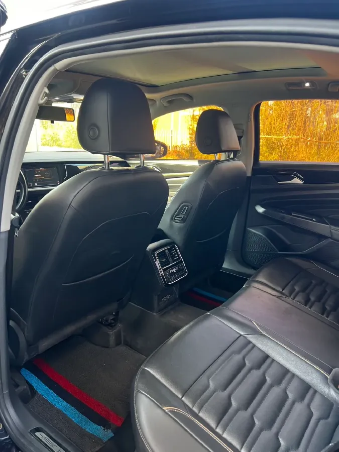 2019 Skoda Kodiak 2.0T 186HP L4 7DCT,autocango,china used car exporter,china ev exporter,chinese used car exporter,chinese used ev exporter