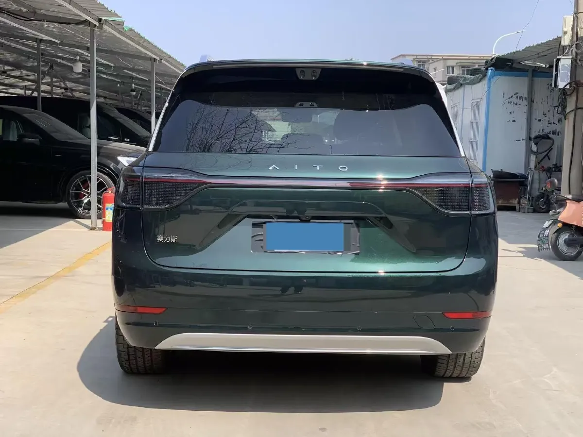 2025 AITO AITO M9 REEV 160HP REEV 52KWH,autocango,china used car exporter,china ev exporter,chinese used car exporter,chinese used ev exporter