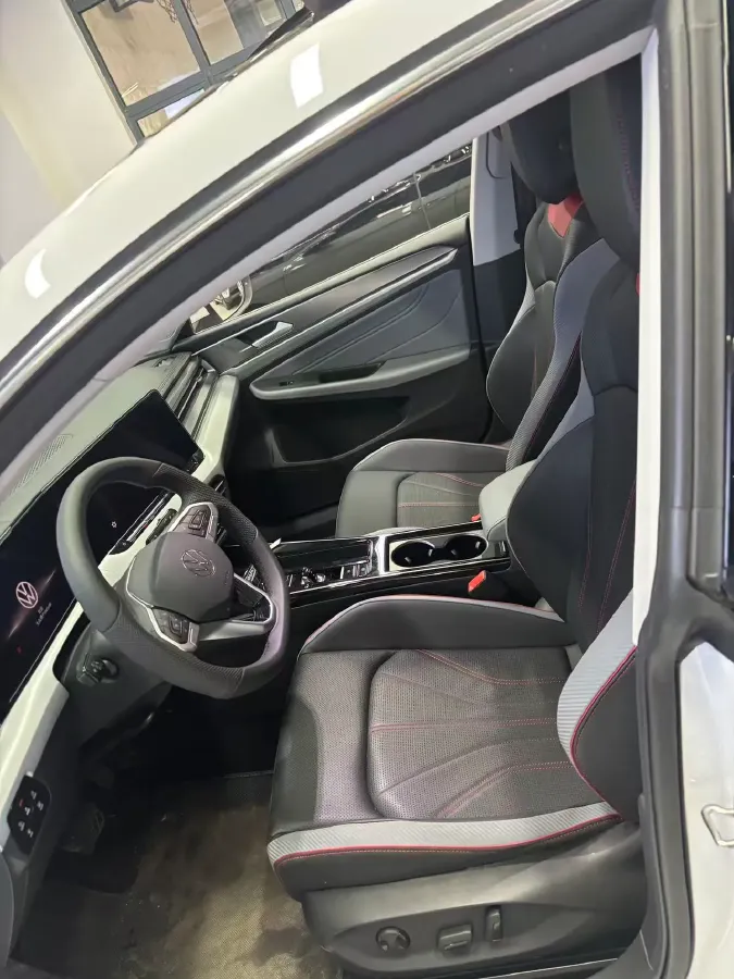 2025 Volkswagen Lamando 1.4T 150HP L4 7DCT,autocango,china used car exporter,china ev exporter,chinese used car exporter,chinese used ev exporter