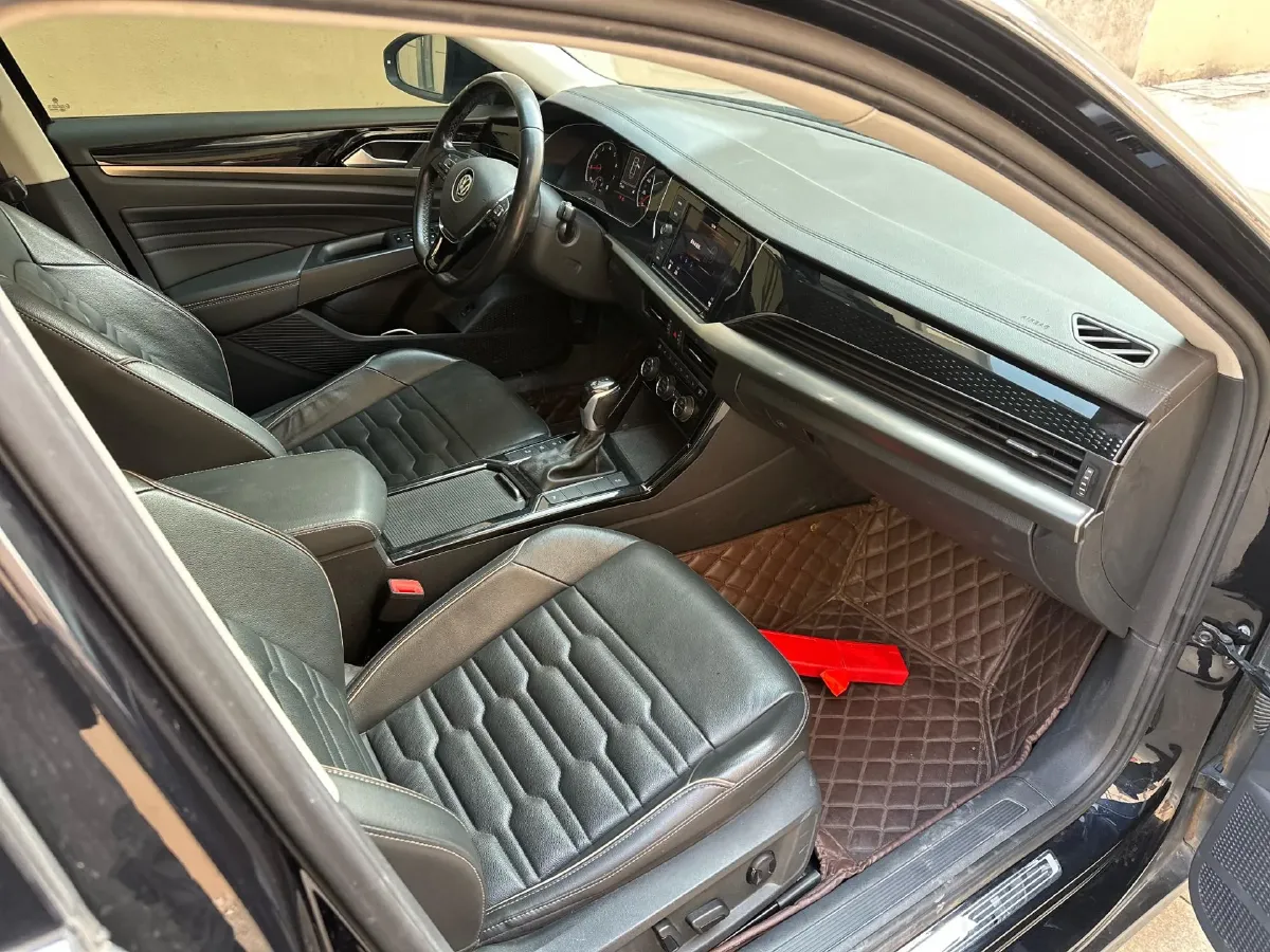 2019 Volkswagen Passat 1.4T 150HP L4 7DCT,autocango,china used car exporter,china ev exporter,chinese used car exporter,chinese used ev exporter