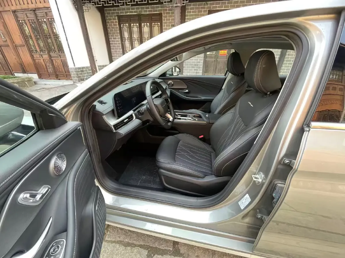 2025 Chery Arrizo 8 1.6T 197HP L4 7DCT,autocango,china used car exporter,china ev exporter,chinese used car exporter,chinese used ev exporter