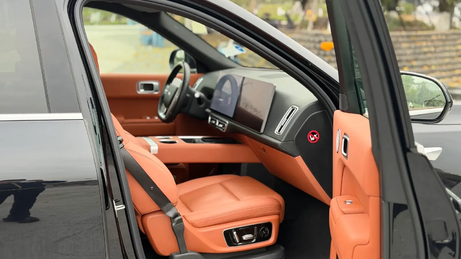 2023 Li L8 Range Extended 154HP REEV 40.9KWH,autocango,china used car exporter,china ev exporter,chinese used car exporter,chinese used ev exporter