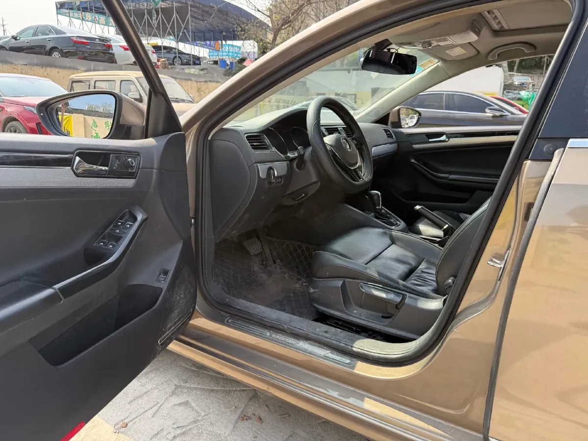 2018 Volkswagen Bora 1.4T 131HP L4 7DCT,autocango,china used car exporter,china ev exporter,chinese used car exporter,chinese used ev exporter