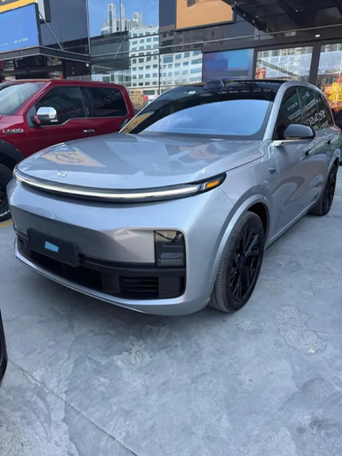 2023 Li L8 Range Extended 154HP REEV 40.9KWH,autocango,china used car exporter,china ev exporter,chinese used car exporter,chinese used ev exporter