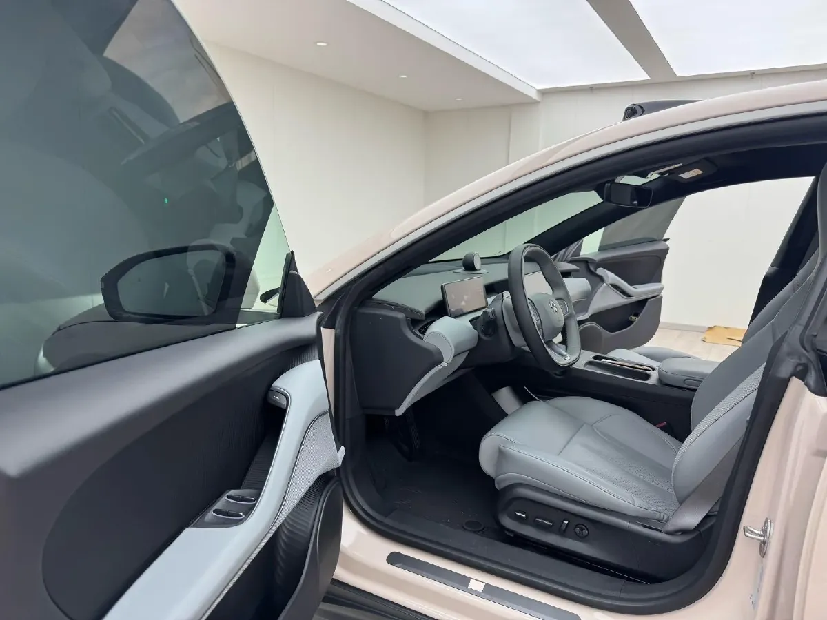 2022 JunTian HeiWuShi Youth 2.0T 203HP L4 6AT,autocango,china used car exporter,china ev exporter,chinese used car exporter,chinese used ev exporter