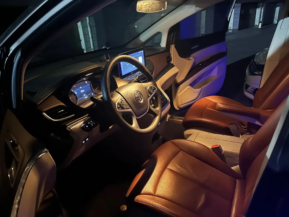 2023 Buick GL8 2.0T 237HP L4 9AT,autocango,china used car exporter,china ev exporter,chinese used car exporter,chinese used ev exporter