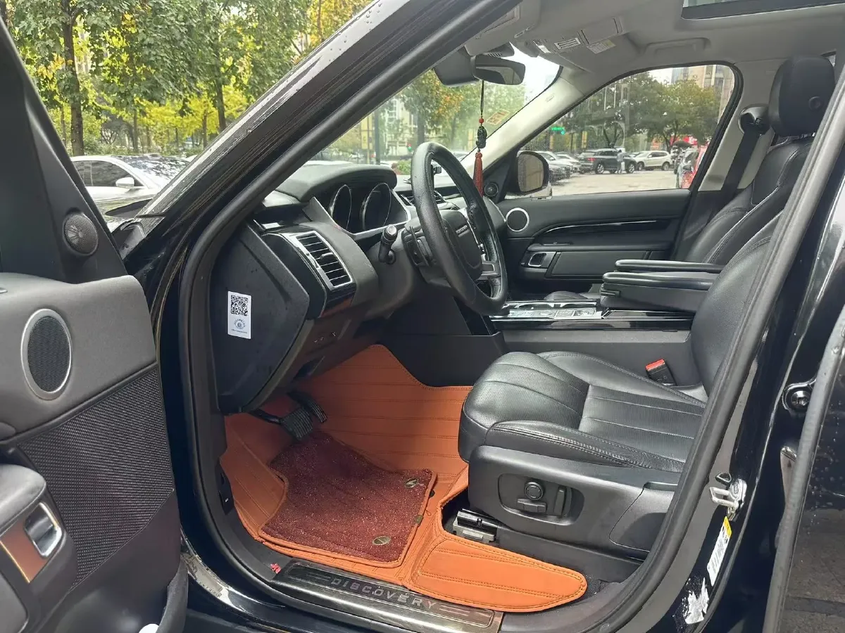 2018 Land Rover Discovery 2.0T 300HP L4 8AT,autocango,china used car exporter,china ev exporter,chinese used car exporter,chinese used ev exporter