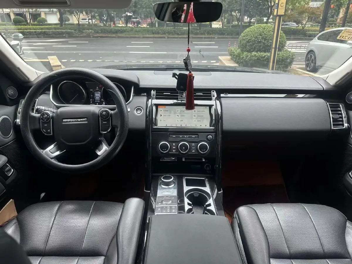2018 Land Rover Discovery 2.0T 300HP L4 8AT,autocango,china used car exporter,china ev exporter,chinese used car exporter,chinese used ev exporter