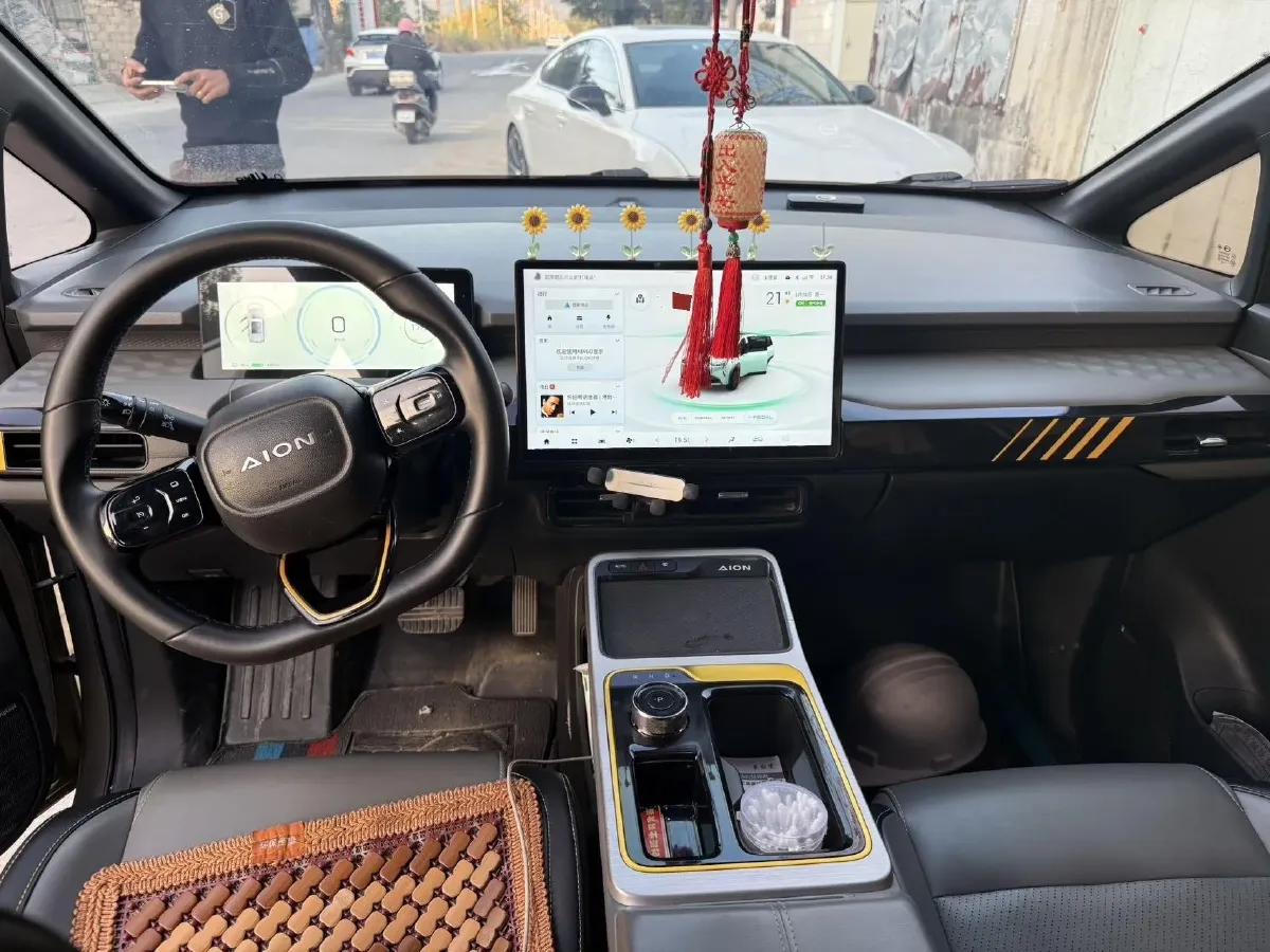 2022 Geely Okavango 1.8T 184HP L4 7DCT,autocango,china used car exporter,china ev exporter,chinese used car exporter,chinese used ev exporter