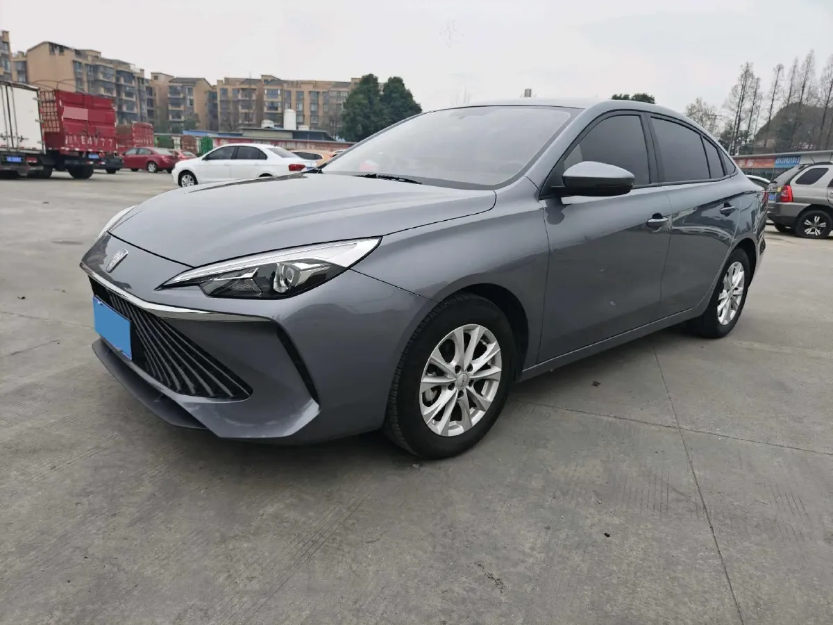 2023 Roewe i5 1.5L 129HP L4 5MT,autocango,china used car exporter,china ev exporter,chinese used car exporter,chinese used ev exporter
