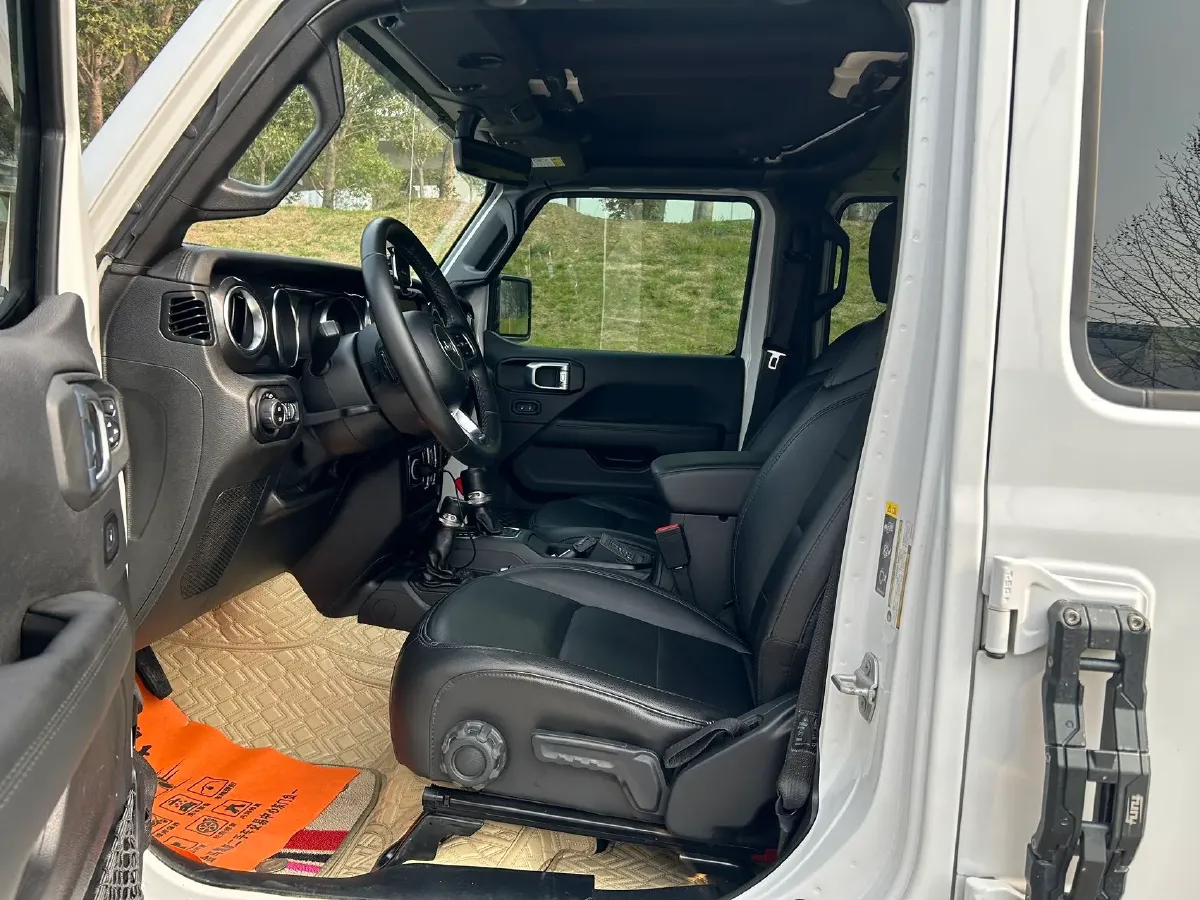 2022 Mercedes-Benz E Class 2.0T 258HP L4 9AT,autocango,china used car exporter,china ev exporter,chinese used car exporter,chinese used ev exporter