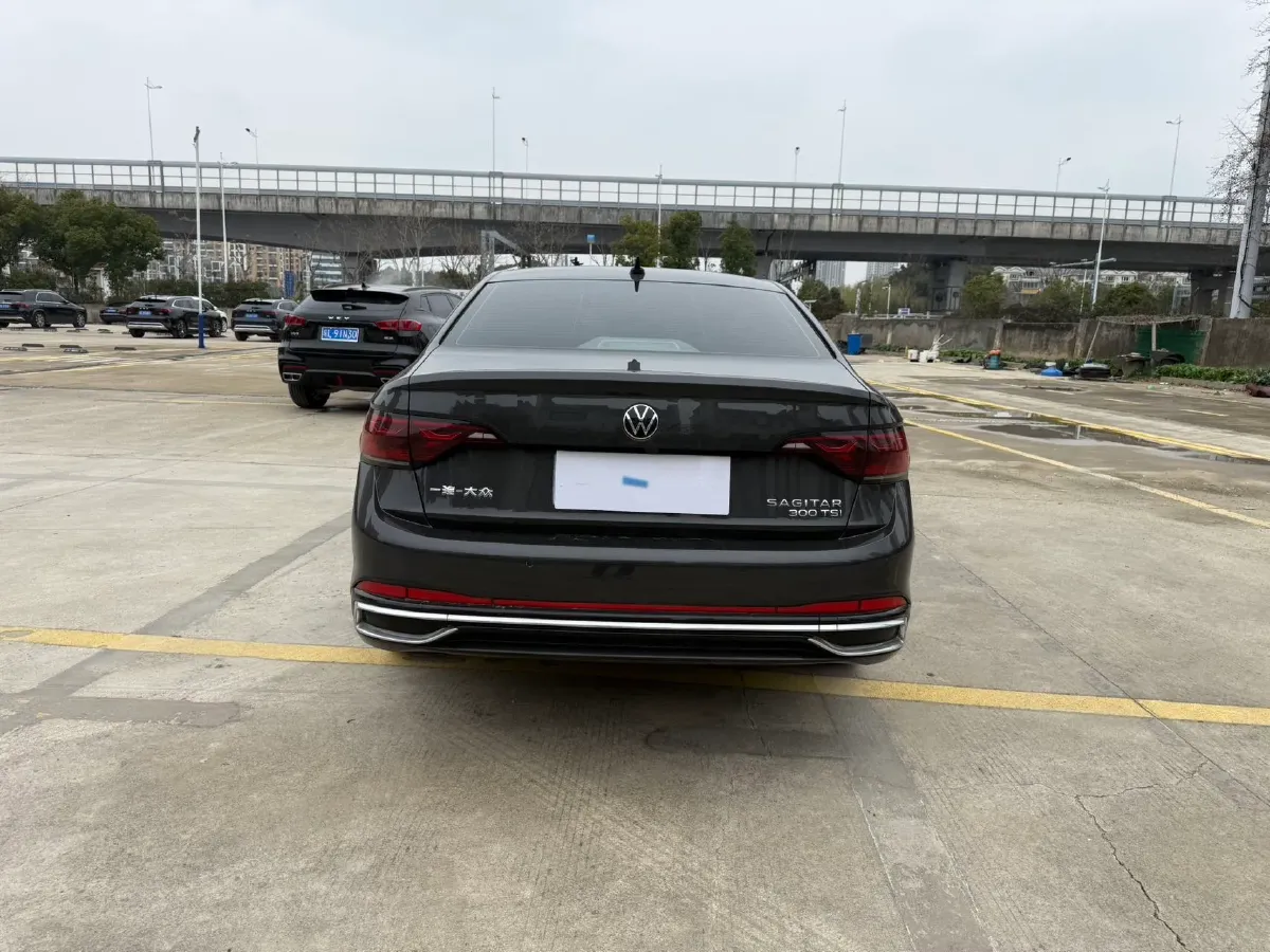 2023 Volkswagen Sagitar 1.5T 160HP L4 7DCT,autocango,china used car exporter,china ev exporter,chinese used car exporter,chinese used ev exporter