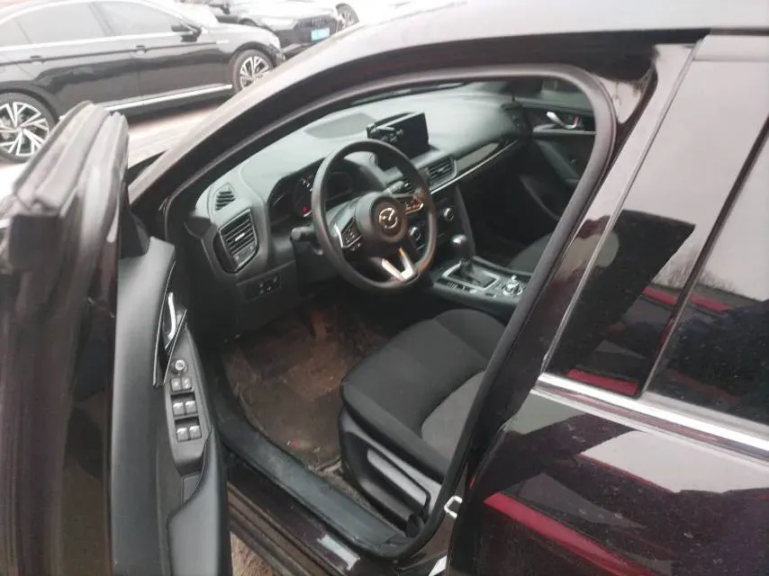 2021 Mazda CX-4 2.0L 158HP L4 6AT,autocango,china used car exporter,china ev exporter,chinese used car exporter,chinese used ev exporter