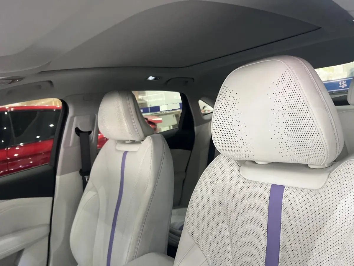 2024 Geely Preface 1.5T 163HP L4 3DHT Hybrid,autocango,china used car exporter,china ev exporter,chinese used car exporter,chinese used ev exporter