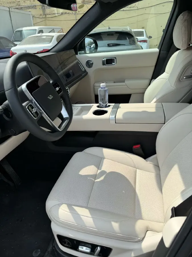 2024 Li L8 Range Extended 154HP REEV 52.3KWH,autocango,china used car exporter,china ev exporter,chinese used car exporter,chinese used ev exporter