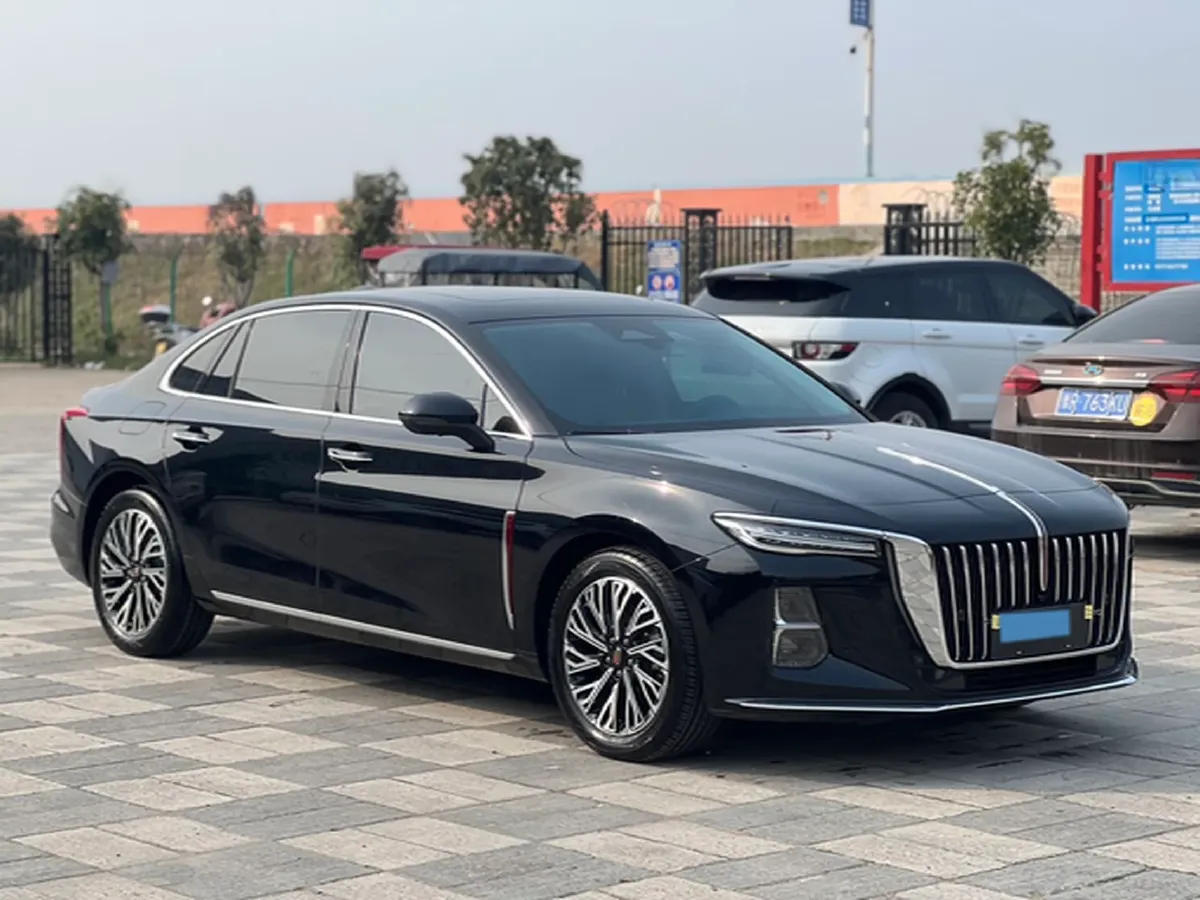 2025 HongQi H5 1.5T 169HP L4 1DHT Hybrid,autocango,china used car exporter,china ev exporter,chinese used car exporter,chinese used ev exporter