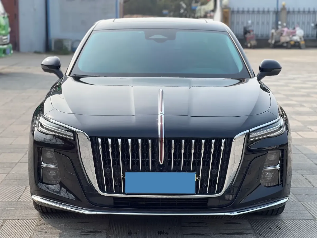 2025 HongQi H5 1.5T 169HP L4 1DHT Hybrid,autocango,china used car exporter,china ev exporter,chinese used car exporter,chinese used ev exporter