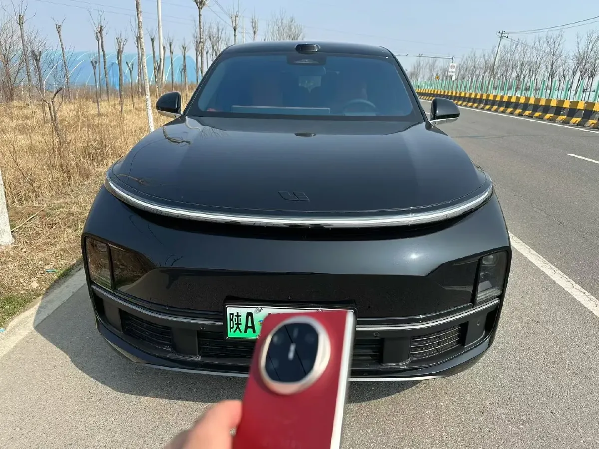 2025 Li L8 Range Extended 154HP REEV,autocango,china used car exporter,china ev exporter,chinese used car exporter,chinese used ev exporter
