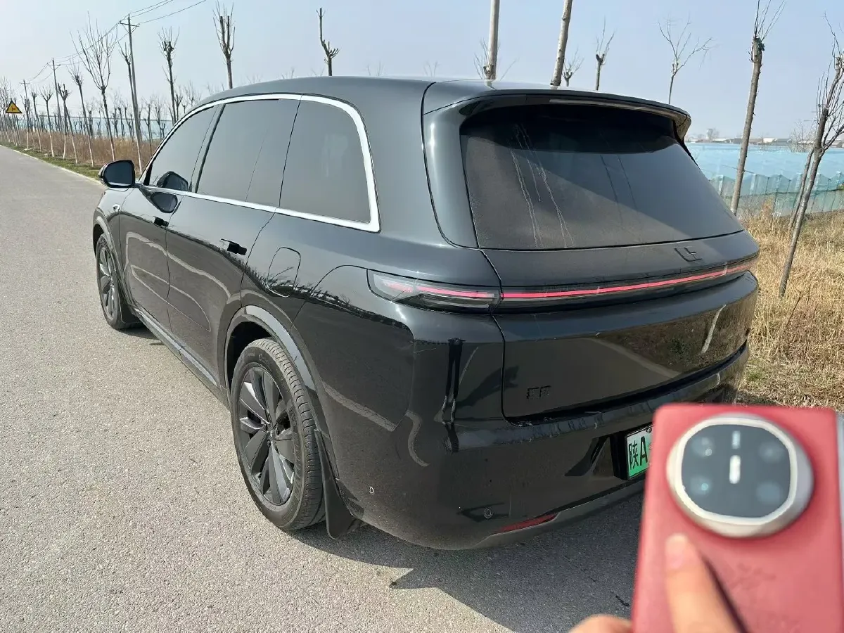 2025 Li L8 Range Extended 154HP REEV,autocango,china used car exporter,china ev exporter,chinese used car exporter,chinese used ev exporter