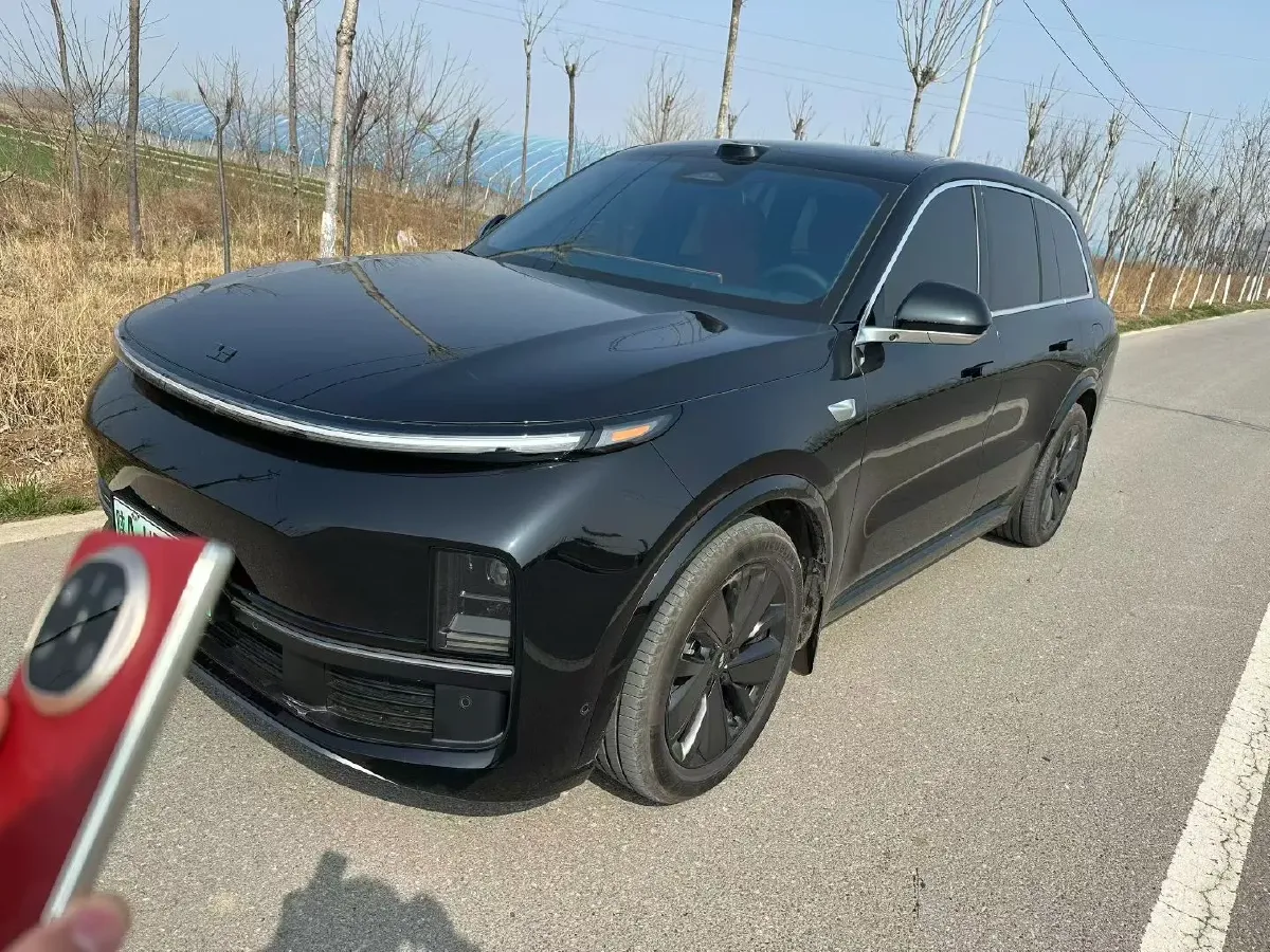 2025 Li L8 Range Extended 154HP REEV,autocango,china used car exporter,china ev exporter,chinese used car exporter,chinese used ev exporter