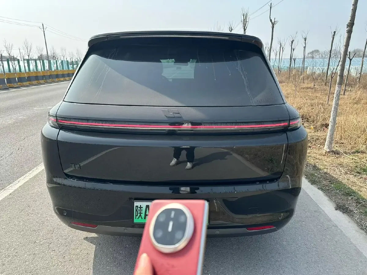 2025 Li L8 Range Extended 154HP REEV,autocango,china used car exporter,china ev exporter,chinese used car exporter,chinese used ev exporter