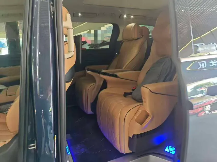 2024 Denza D9 1.5T 139HP L4 E-CVT PHEV 40KWH,autocango,china used car exporter,china ev exporter,chinese used car exporter,chinese used ev exporter