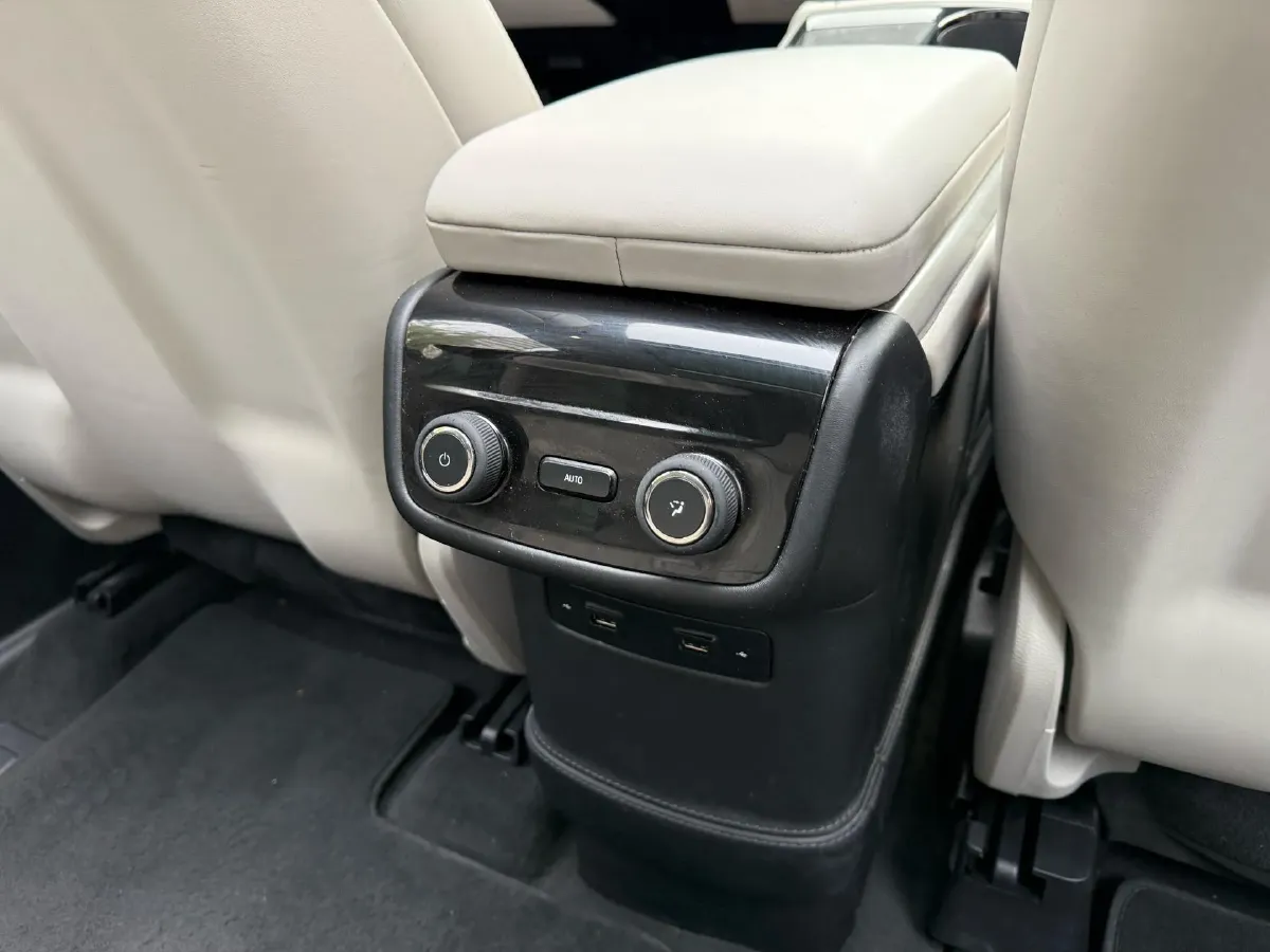 2018 NIO ES8 BEV 70KWH,autocango,china used car exporter,china ev exporter,chinese used car exporter,chinese used ev exporter