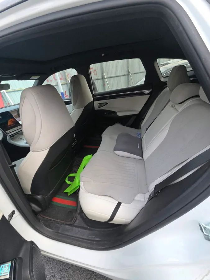 2023 Geely Galaxy L7 1.5T 163HP L4 3DHT PHEV 18.7KWH,autocango,china used car exporter,china ev exporter,chinese used car exporter,chinese used ev exporter