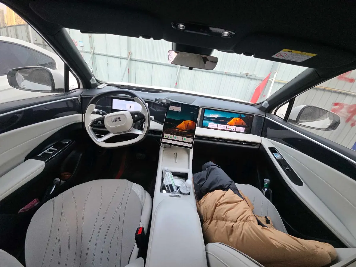 2023 Geely Galaxy L7 1.5T 163HP L4 3DHT PHEV 18.7KWH,autocango,china used car exporter,china ev exporter,chinese used car exporter,chinese used ev exporter