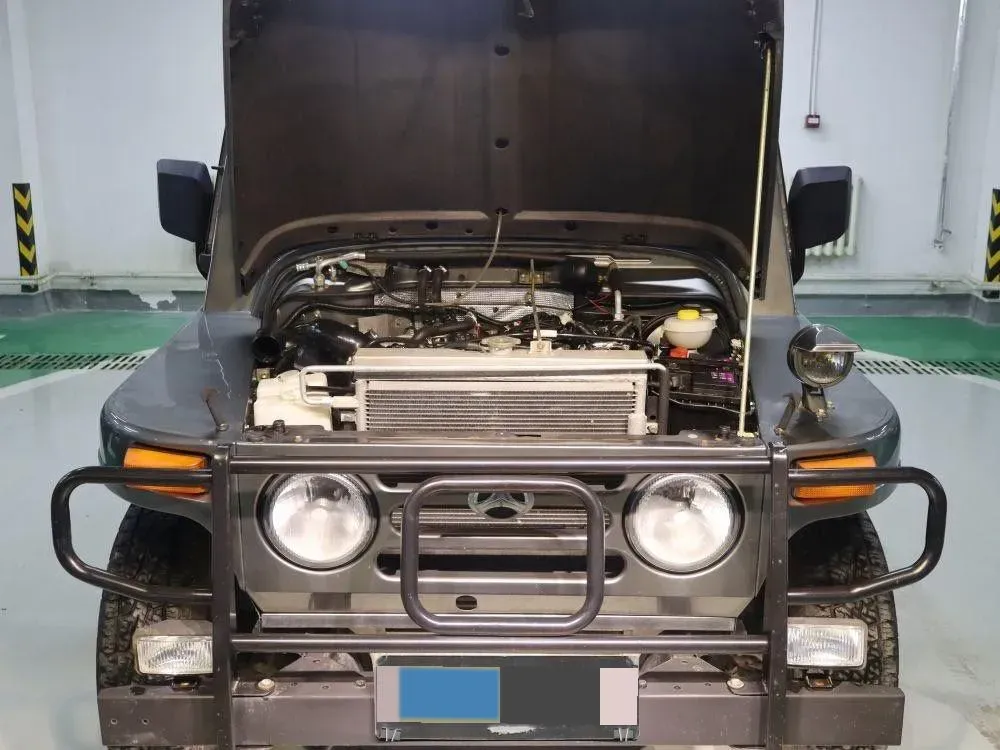 2022 BAW 212 2.0L 144HP L4 5MT,autocango,china used car exporter,china ev exporter,chinese used car exporter,chinese used ev exporter